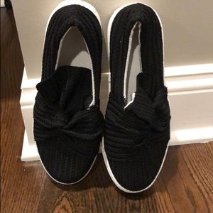 BRAND NEW Black Knitted Twist Slip On Sneaker